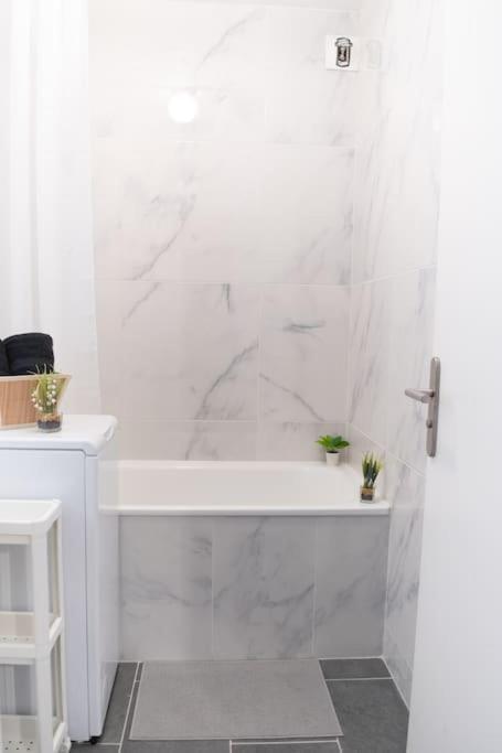 Le Citadin-T1-28M2-Pte Paris M7 Lägenhet Le Kremlin-Bicêtre Exteriör bild